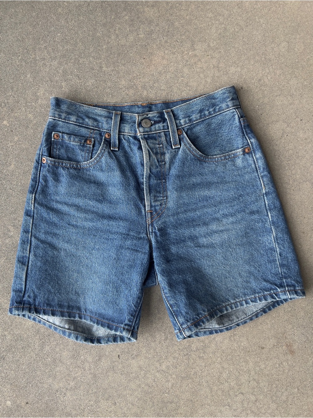 Levi's 501® Mid Thigh Women's Shorts